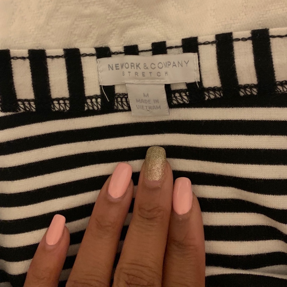 New York and Company Skater Skirt M
